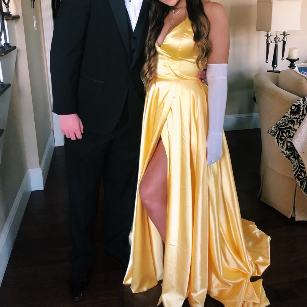 Sherri Hill Yellow Prom Dress